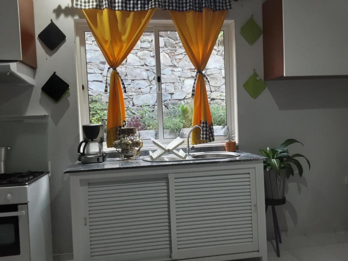 Casa Familiar Por Do Sol Bed & Breakfast Ribeira Grande Bagian luar foto